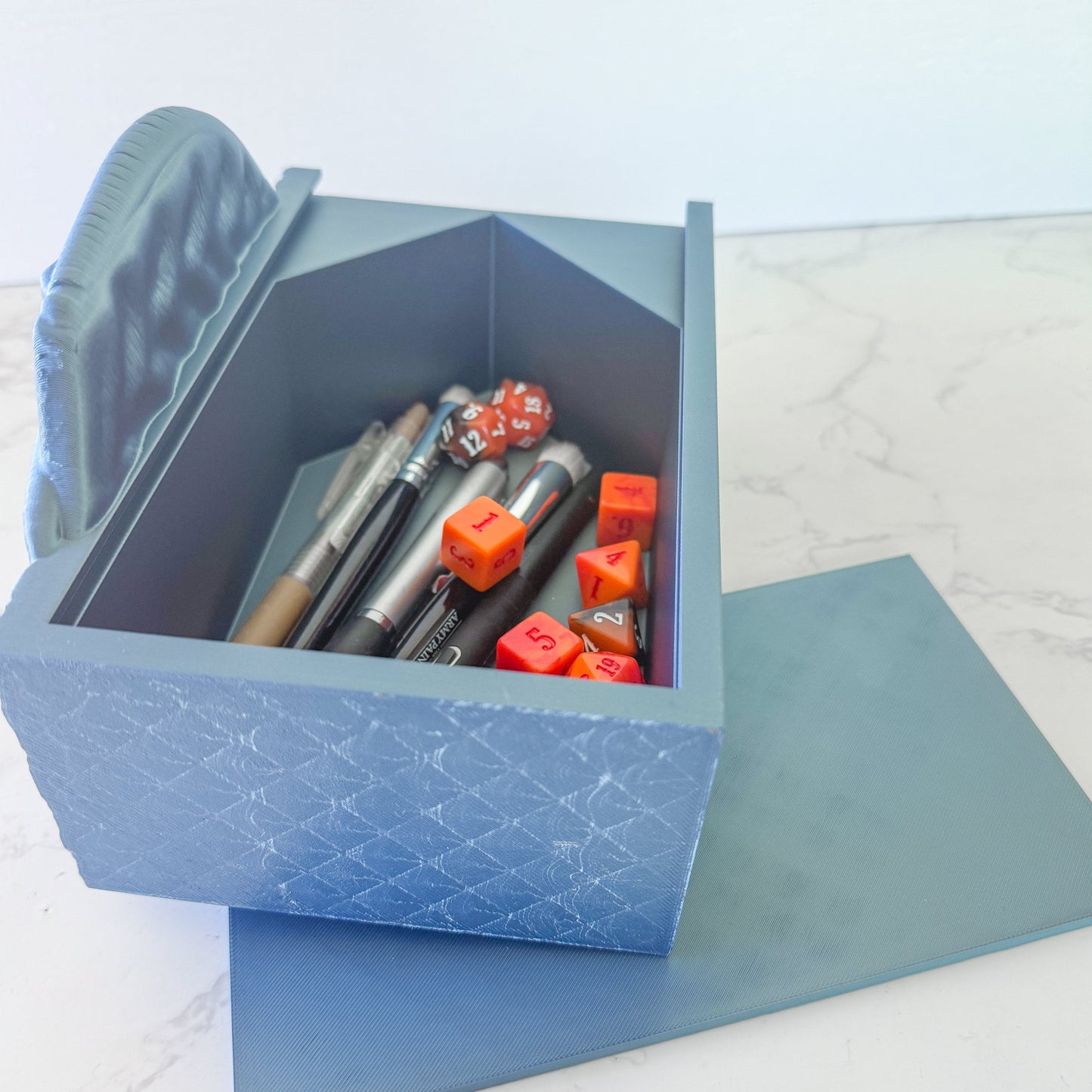 Dragon Book Nook with hidden compartment | 3d printed | dragon book nook