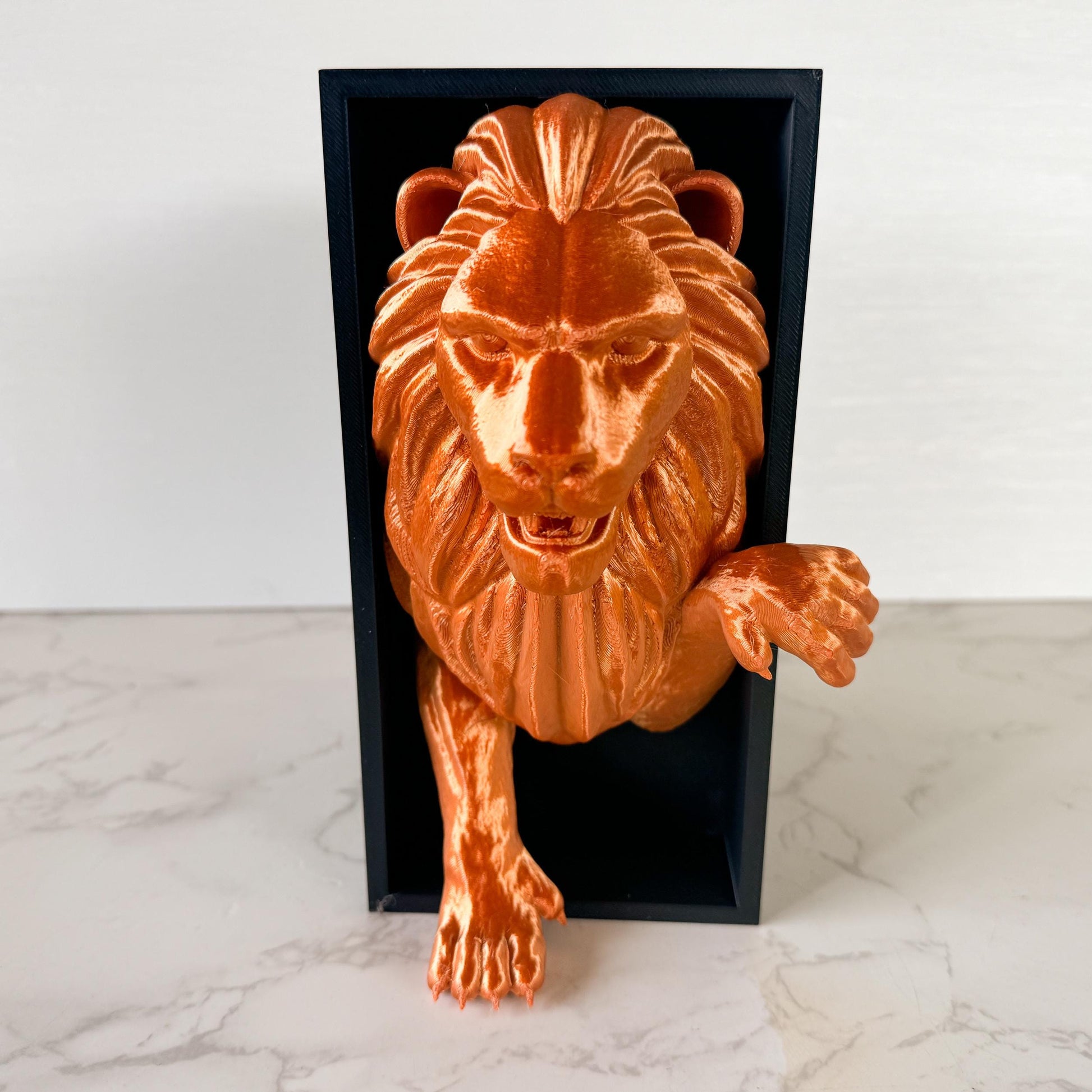 Lion Book Nook | 3d printed | book nook | wizard house inspiration