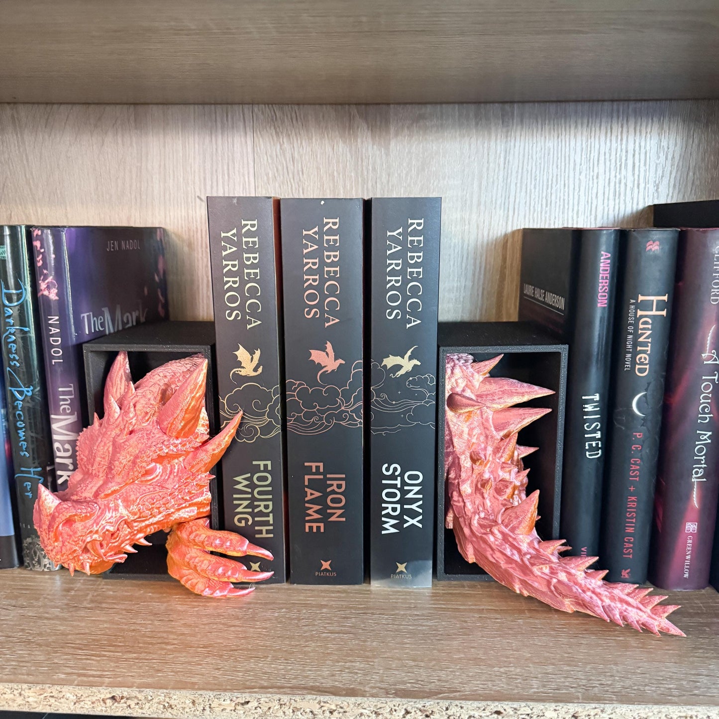 Dragon Head and Tail Book Nook | 3d printed | dragon book nook