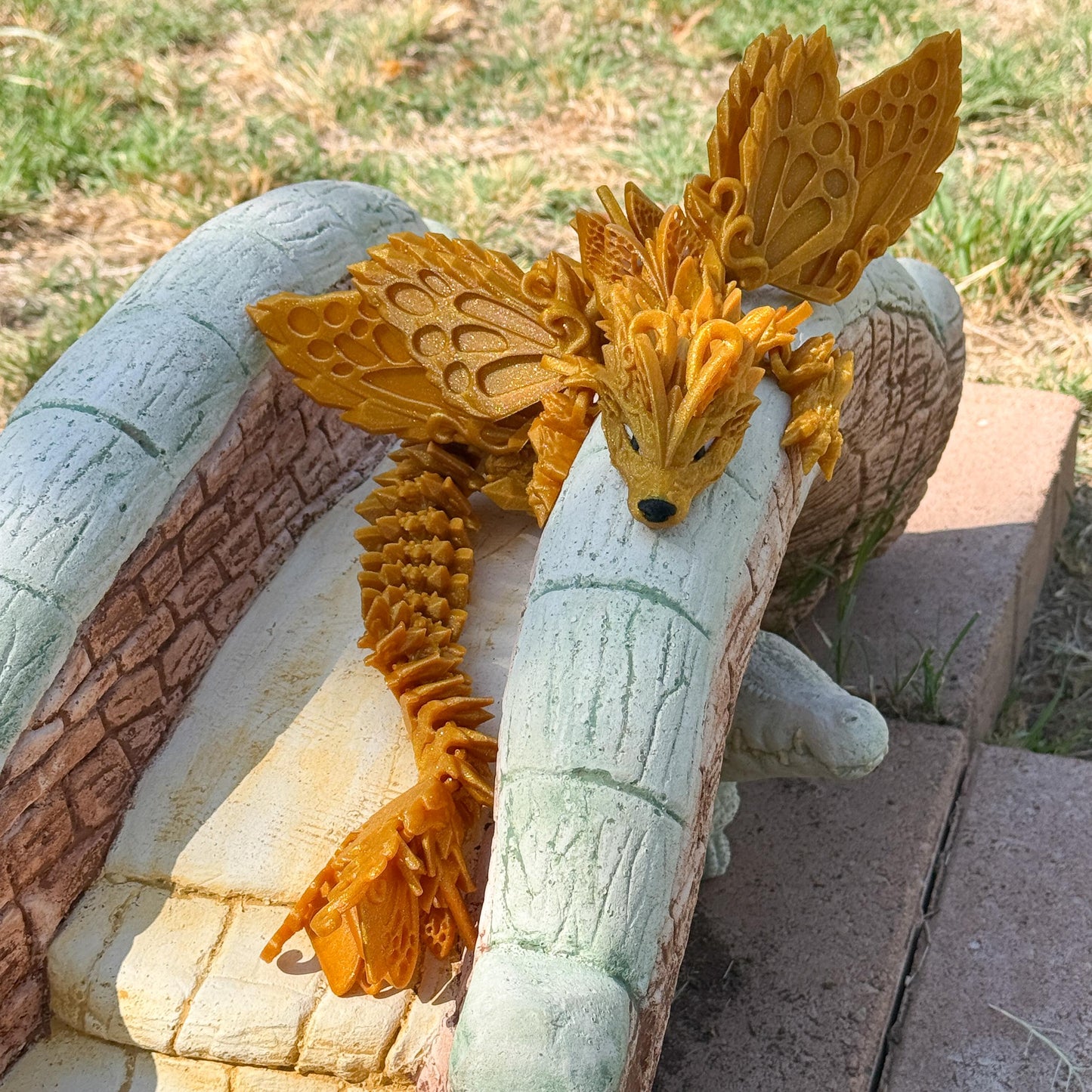 Articulated Fae Wolf Dragon | Fantasy Dragon Model | 3d Printed Dragon | Desk Fidget Toy