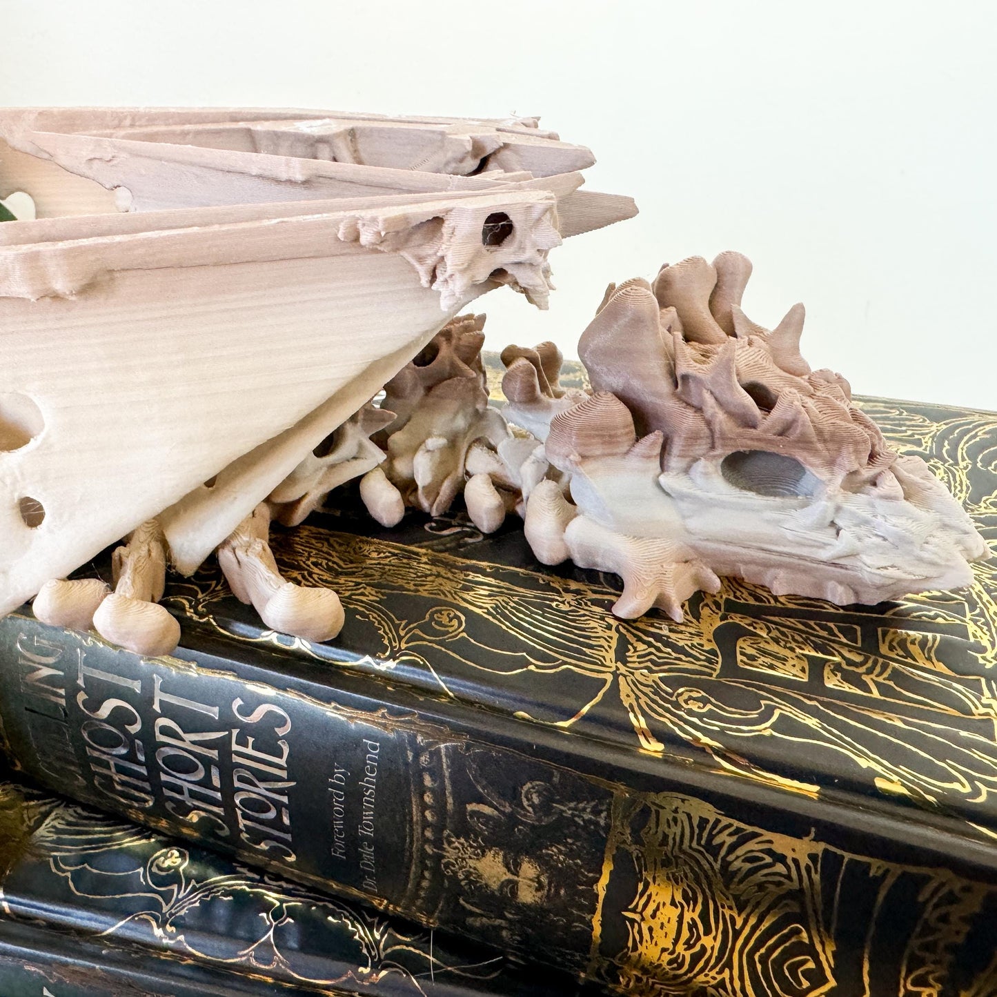 Articulated Winged Hollow Dragon | Fantasy Dragon Model | 3d Printed Dragon | Desk Fidget Toy