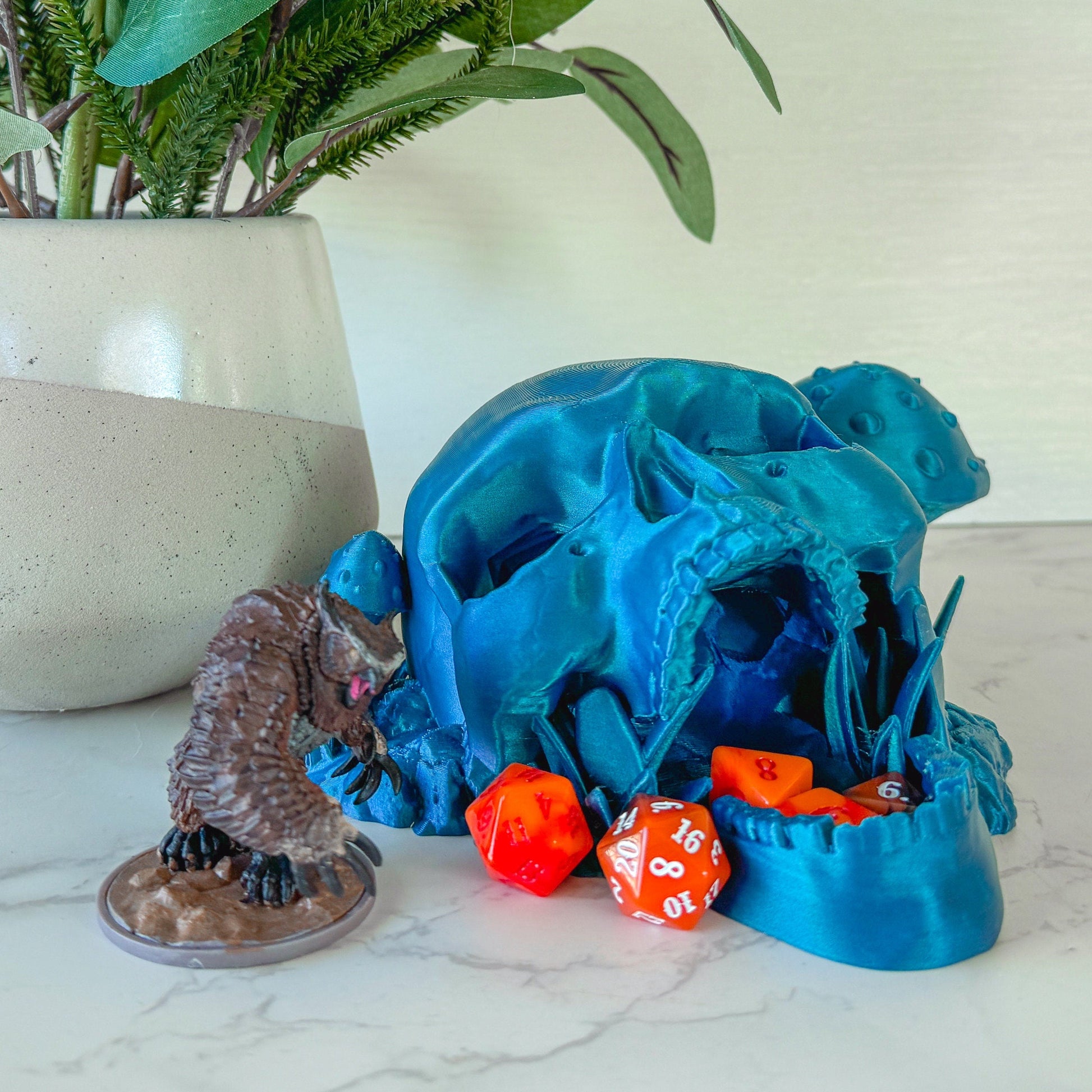 Decomposed Skull Dice Tower with dice tray | Tabletop Gaming | RPG Dice Roller