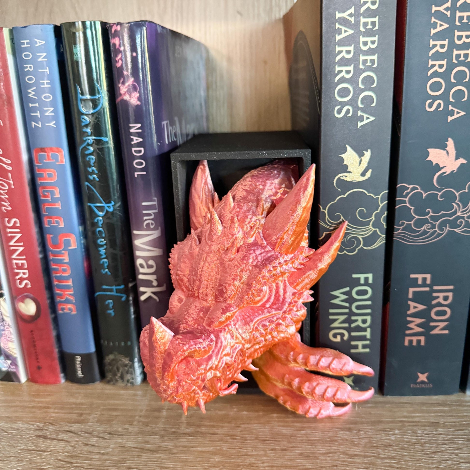 Dragon Head and Tail Book Nook | 3d printed | dragon book nook