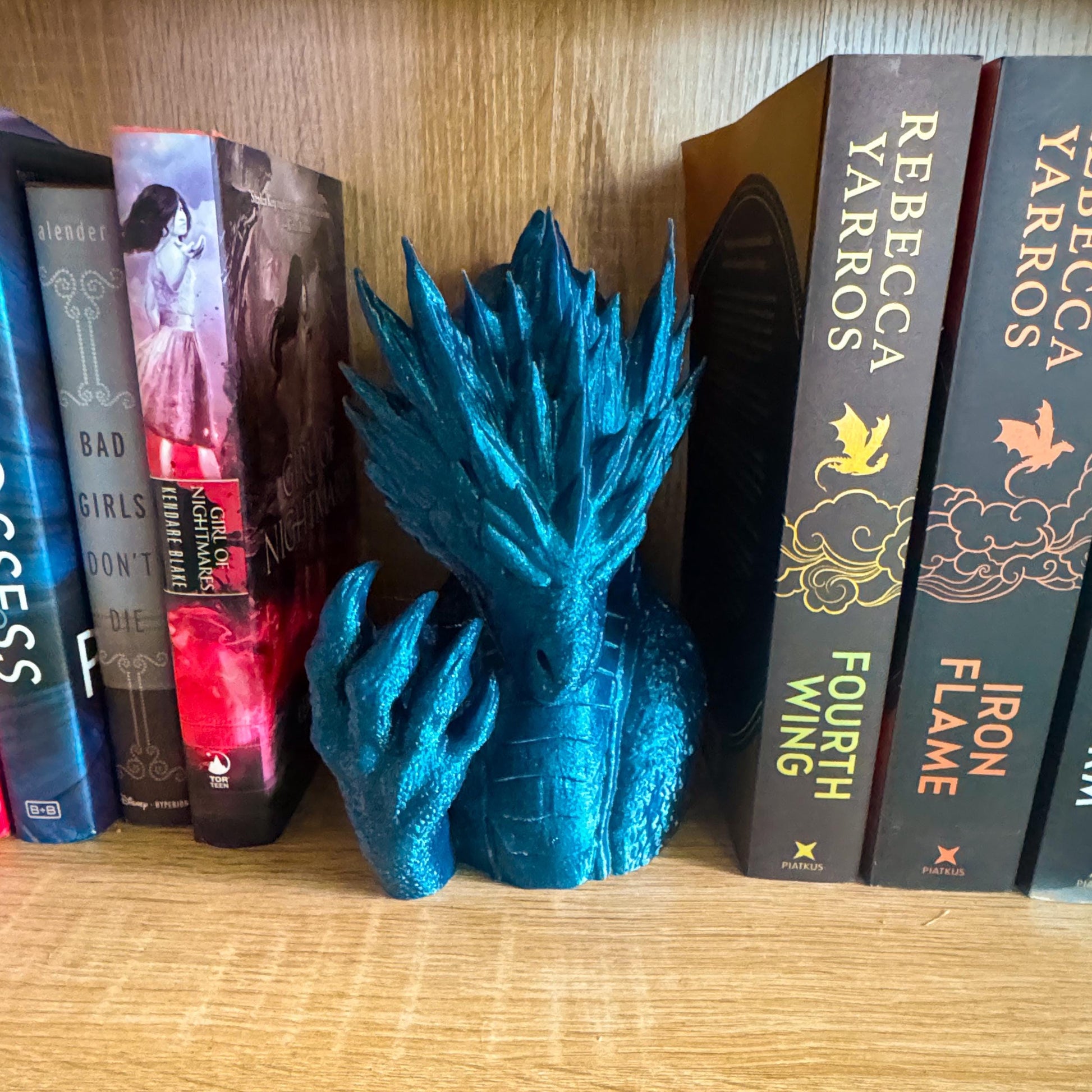 Frost dragon Book Nook | 3d printed | dragon book nook