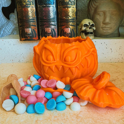 Halloween Scented Scoopable Melts and Container | Scary Scents perfect for the Scary Season