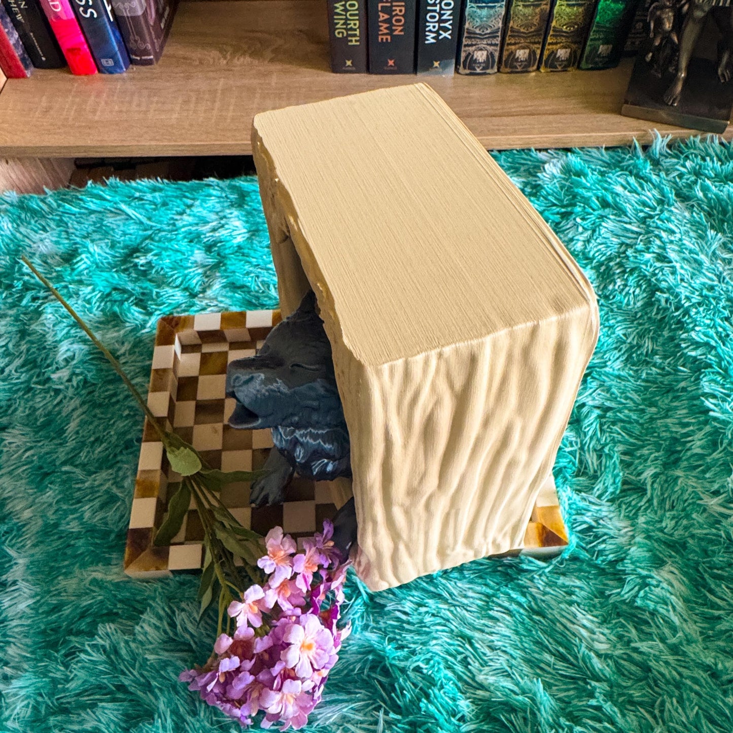 Howling Wolf Book Nook | 3d printed | fantasy book nook