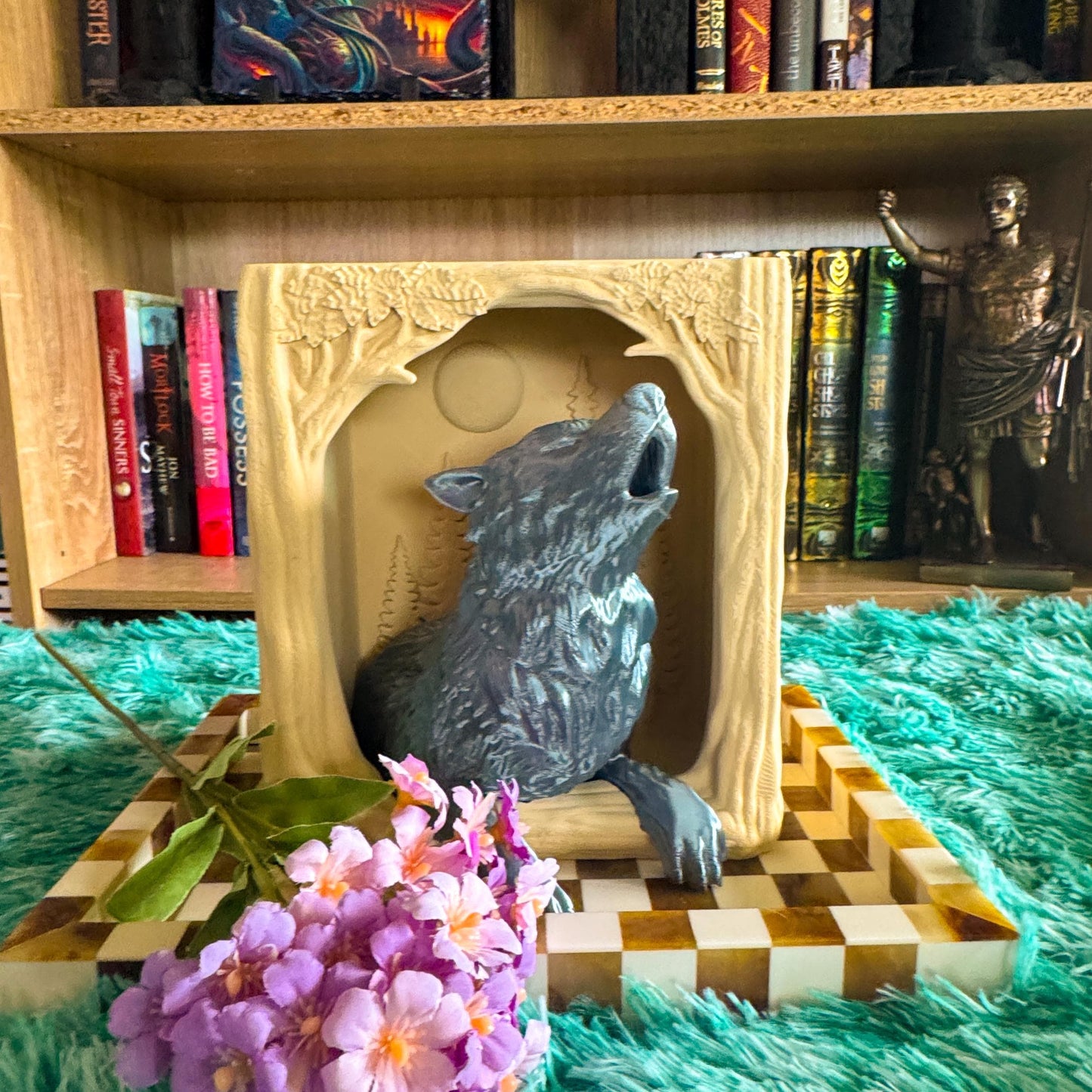 Howling Wolf Book Nook | 3d printed | fantasy book nook
