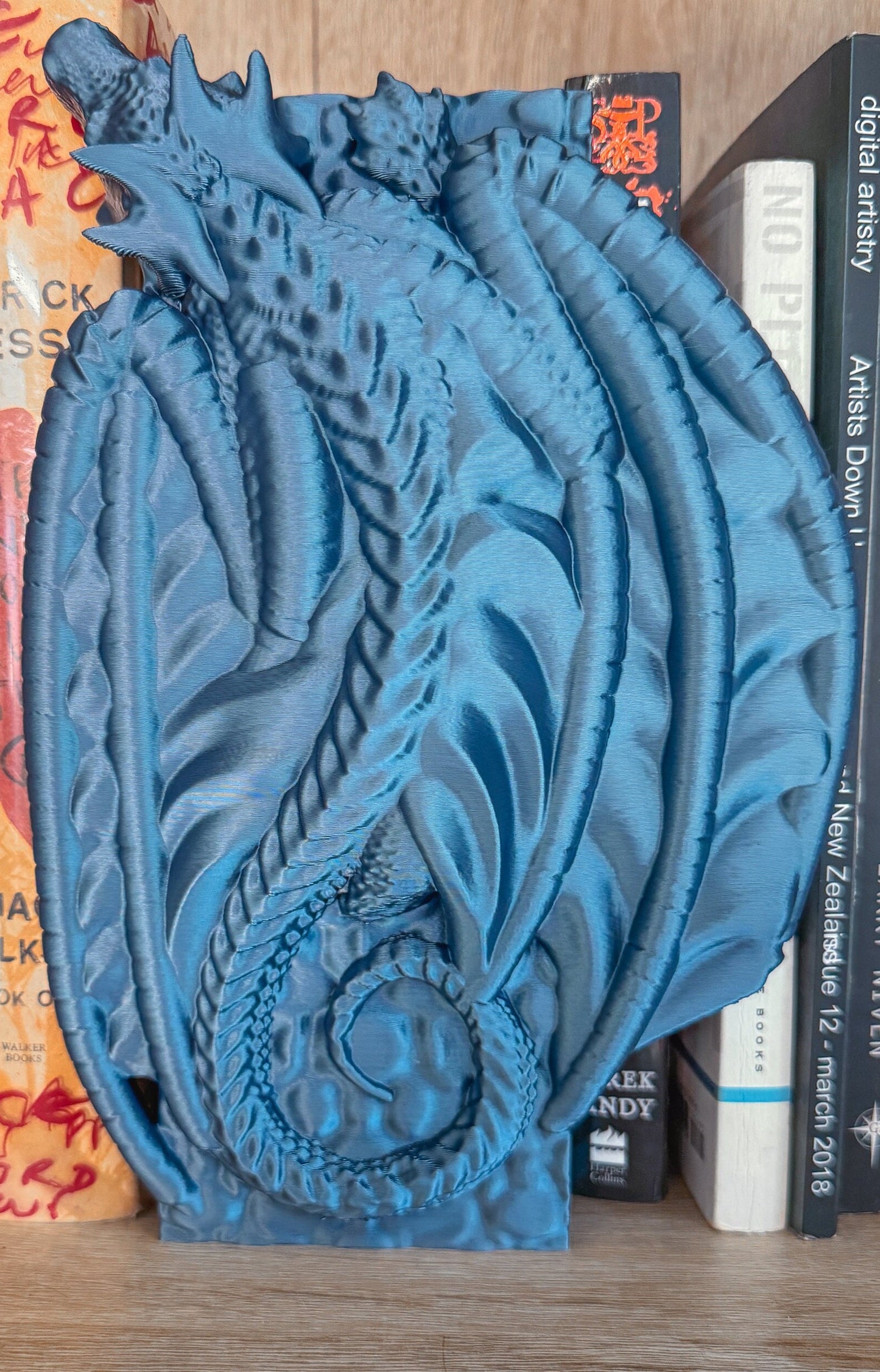 Dragon Book Nook with hidden compartment | 3d printed | dragon book nook - Fiction and Flames 