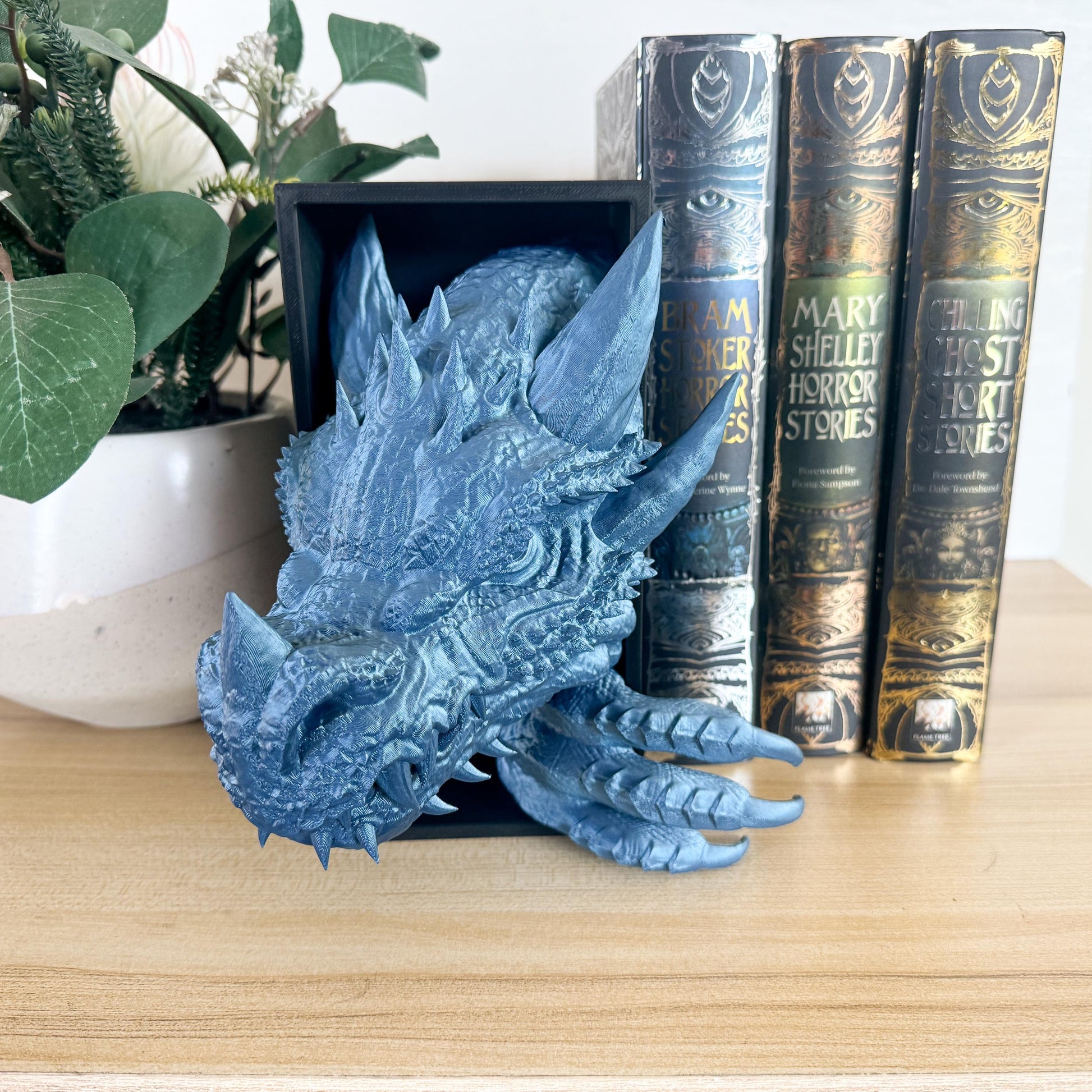 Dragon Head and Tail Book Nook | 3d printed | dragon book nook