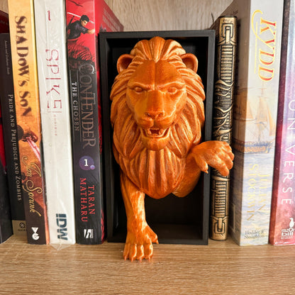 Lion Book Nook | 3d printed | book nook | wizard house inspiration
