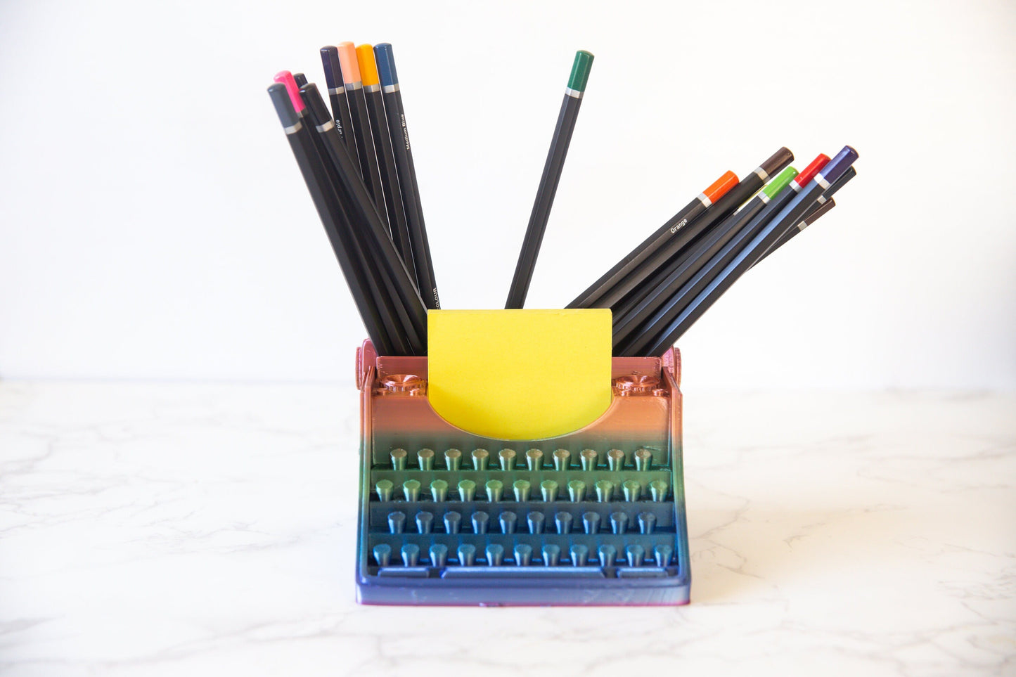 Typewriter Pen Holder - Vintage-Inspired Desk Organiser - 3D Printed PLA - Multiple Colours Available